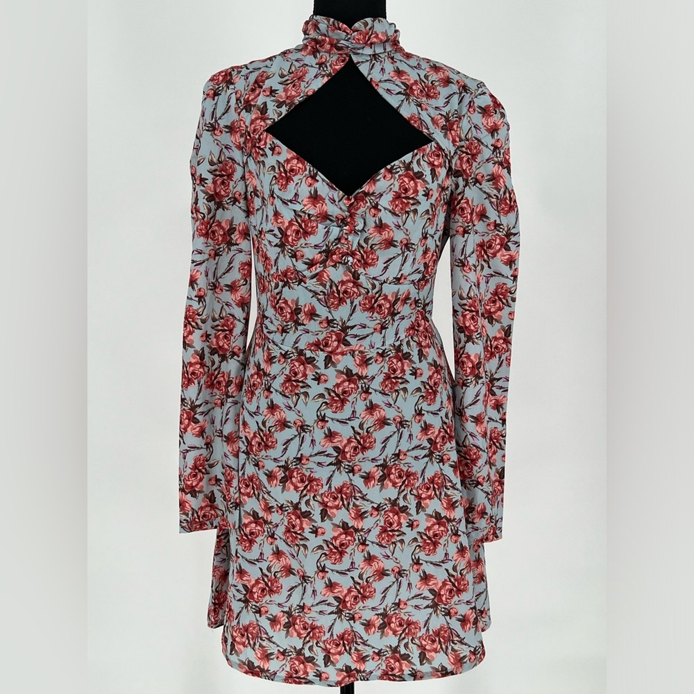 BOOHOO KEYHOLE DRESS‎